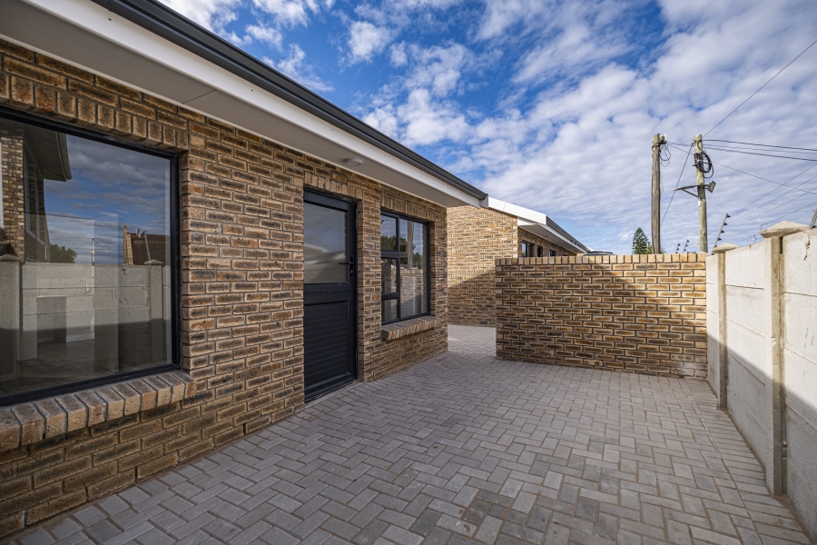 2 Bedroom Property for Sale in C Place Eastern Cape